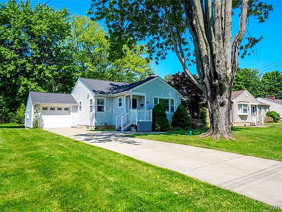 2nd image of 45 Lenora Dr