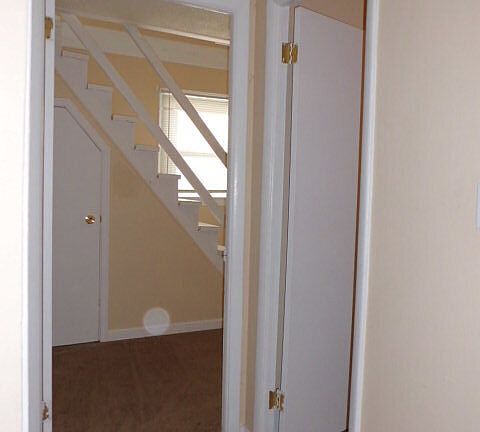 4th image of 2250 N Goodlet Ave