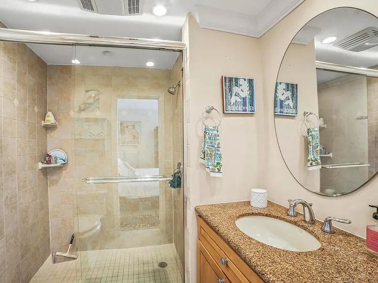 4300 El Mar Dr #33 — Photo 16