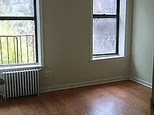 345 West 16th Street image 5 of 6