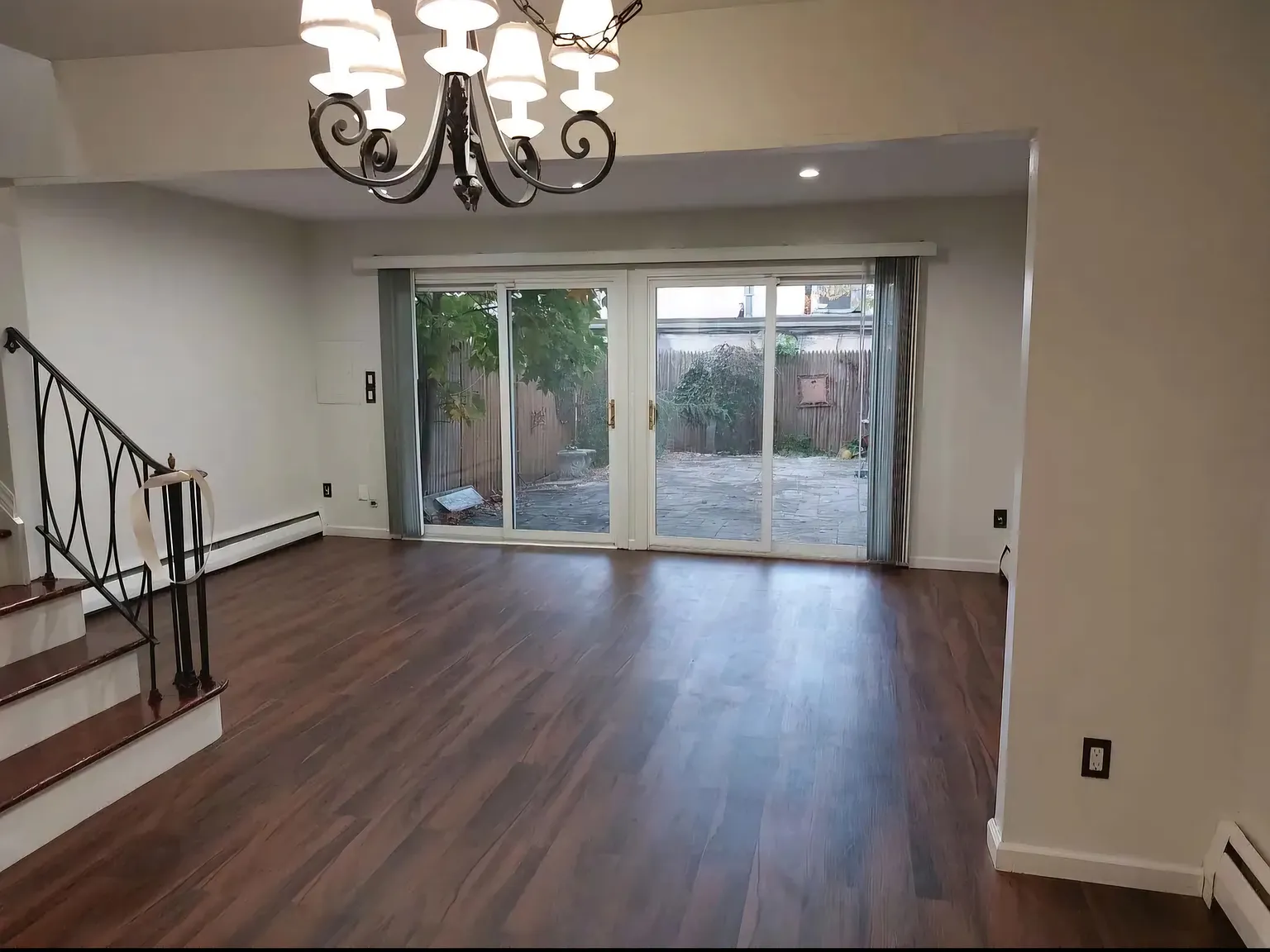 3 bed, 1404 sqft, $3,500 — Photo 3