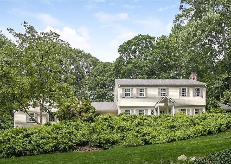 1st image of 61 Sherwood Ln