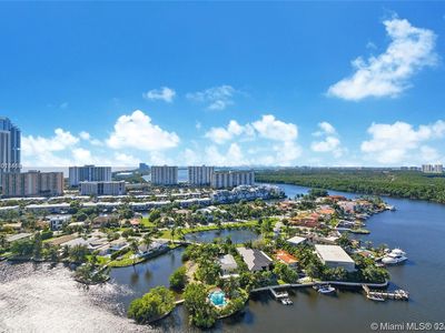 330 Sunny Isles Blvd #LPH-4, Fort Lauderdale, FL, 33316