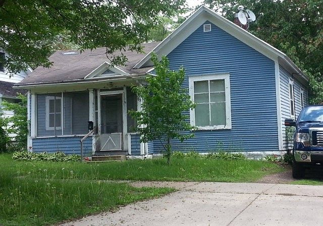 2nd image of 1831 Kendall St