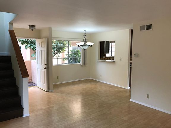 3rd image of 3101 Plaza Del Amo Unit 74