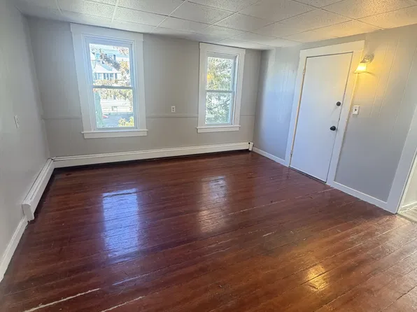 340 N Front St, New Bedford, MA