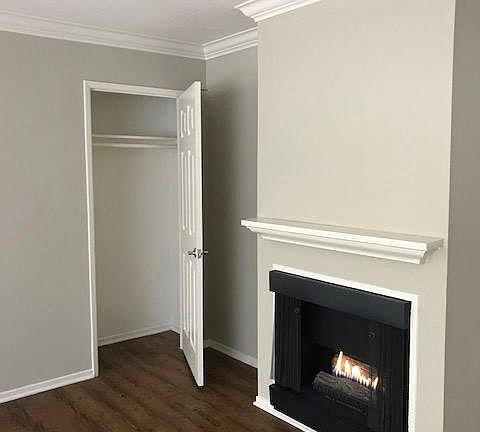 3rd image of 1409 Superior Ave APT 1