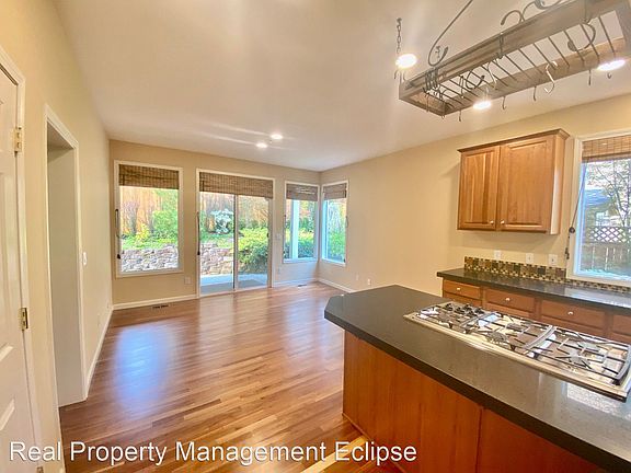 4th image of 13420 NE 12th Pl