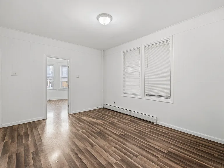 342 Avenue E #1 — Photo 3