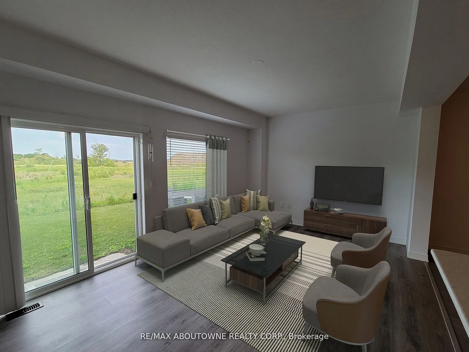 3 bed, $2,900 — Photo 3
