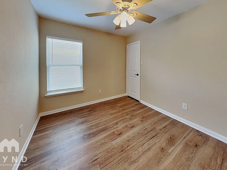 1680 Amy Dr — Photo 12