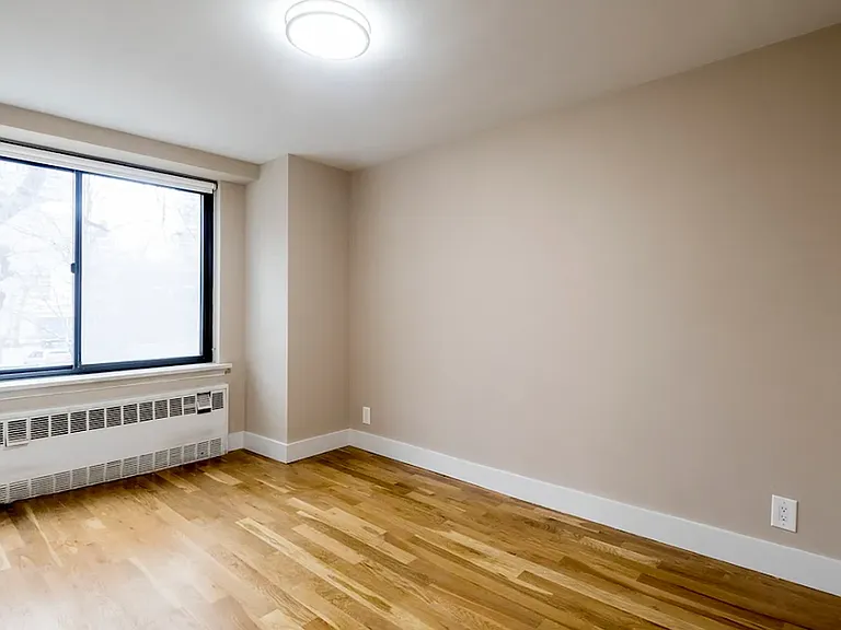 784 Columbus Ave #10M — Photo 2