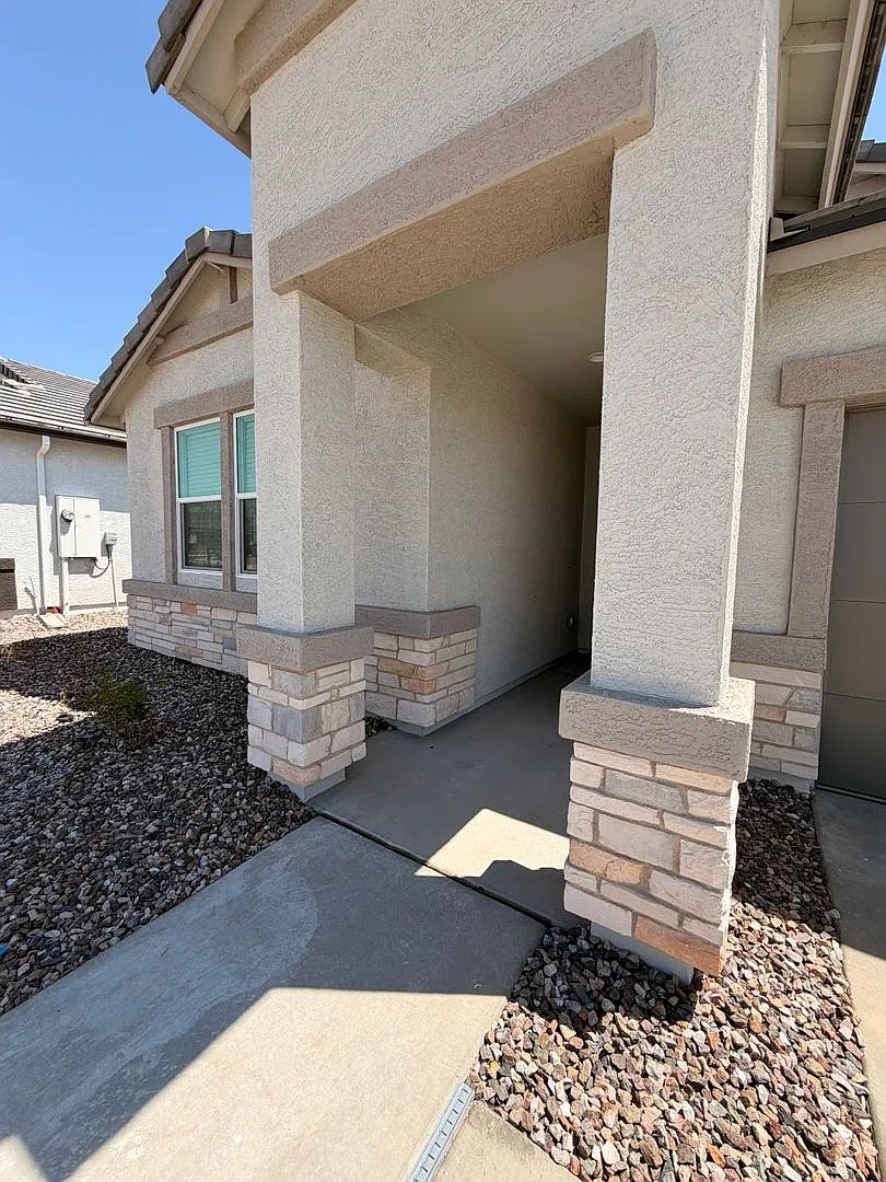 New Build 4-Bed 3-Bath Available for Rent! — Photo 2
