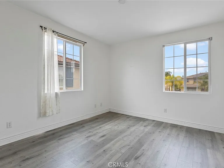 53051 Imperial St — Photo 35