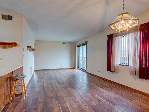 4th image of 109 Caterpillar Dr APT 2C