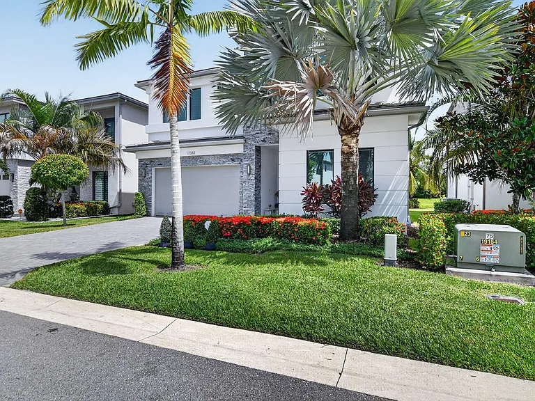 17333 Rainstream Rd — Photo 3