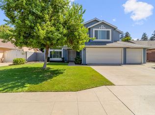 1627 McKelvy Ave, Clovis, CA