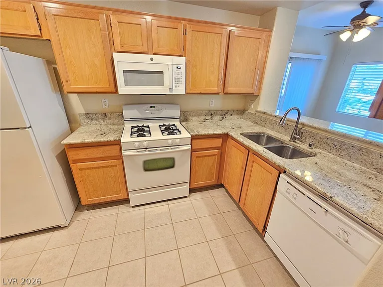 8501 W University Ave #1105 — Photo 3