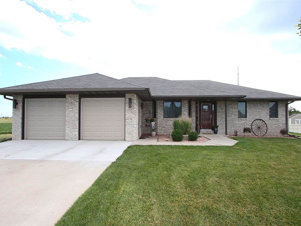 700 N 27th Cir Beatrice NE 68310 Zillow