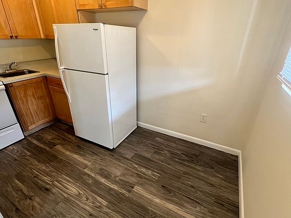 2nd image of 1822 Williamsburg Rd