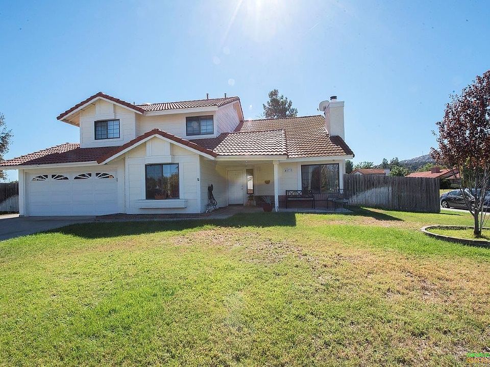 1st image of 45735 Clubhouse Dr
