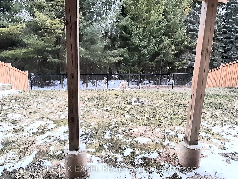 144 Greenwood Rd — Photo 15