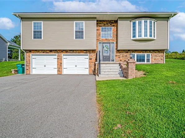118 Grandview Dr, New Derry, PA 15671