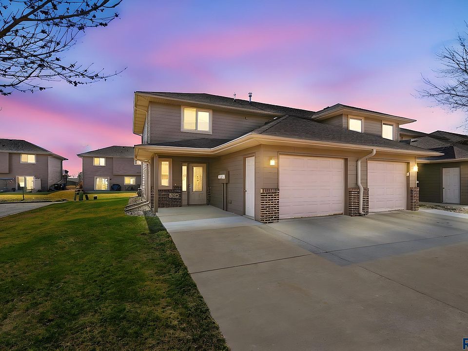 1st image of 8509 W Grinn Pl #33