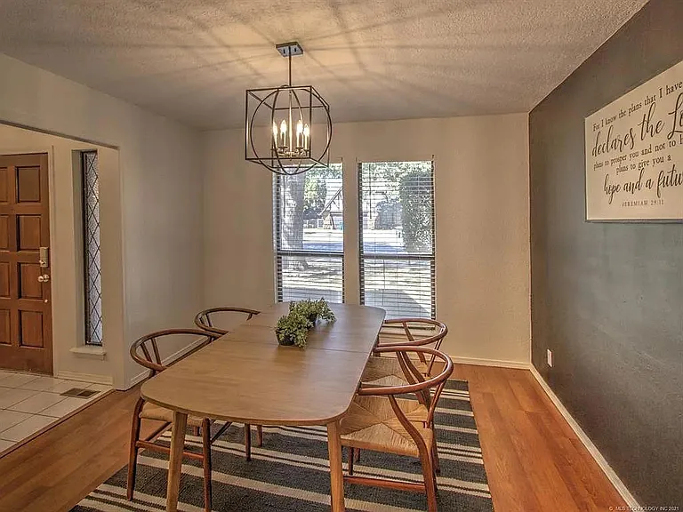 8917 S 70th East Ave — Photo 9