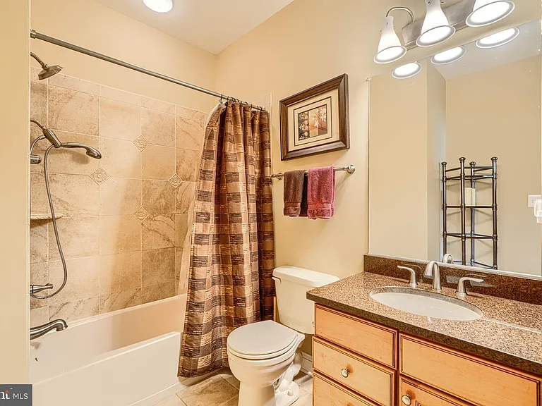 1319 Martin Meadows Dr — Photo 54