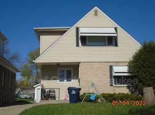 2551 S 68th St, Milwaukee, WI 53219