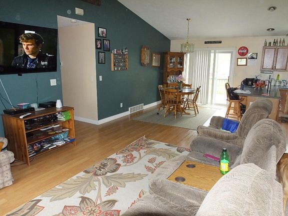 4th image of 14018 Cypress Ave