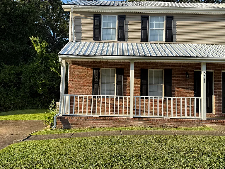 8611 Leatherwood Trl — Photo 2
