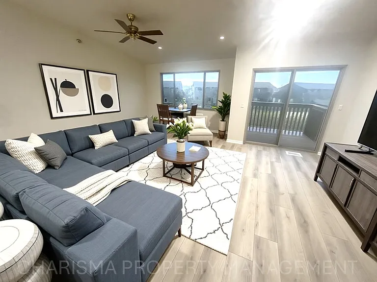32nd Street Condominiums — Photo 33