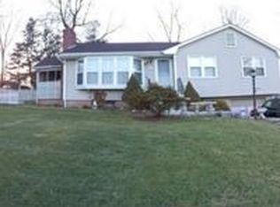 69 Eastview Ter, Meriden, CT 06450