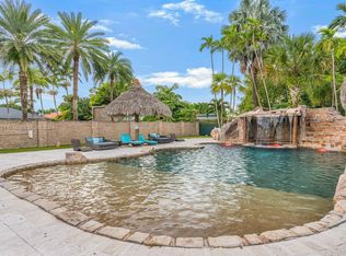 10735 SW 34th St, Miami, FL 33165