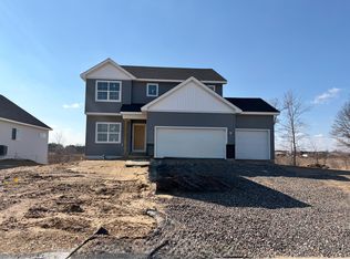 1423 Woods Rd NE, Isanti, MN 55040