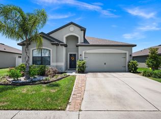 827 Laurel View Way, Groveland, FL 34736