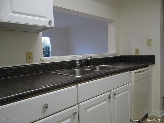 3rd image of 3830 Staffordshire Ln