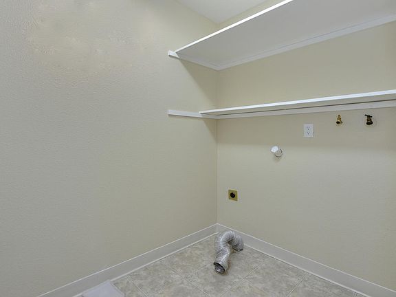 5th image of 5567 Sonoma Dr