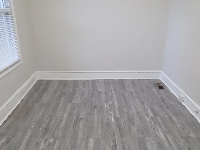 2723 W Lafayette Ave — Photo 8