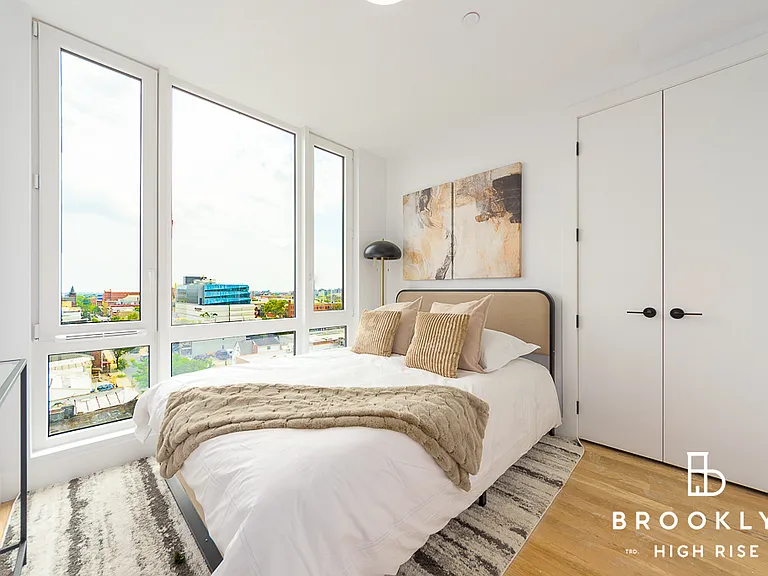 2667 Fulton St #6G — Photo 5