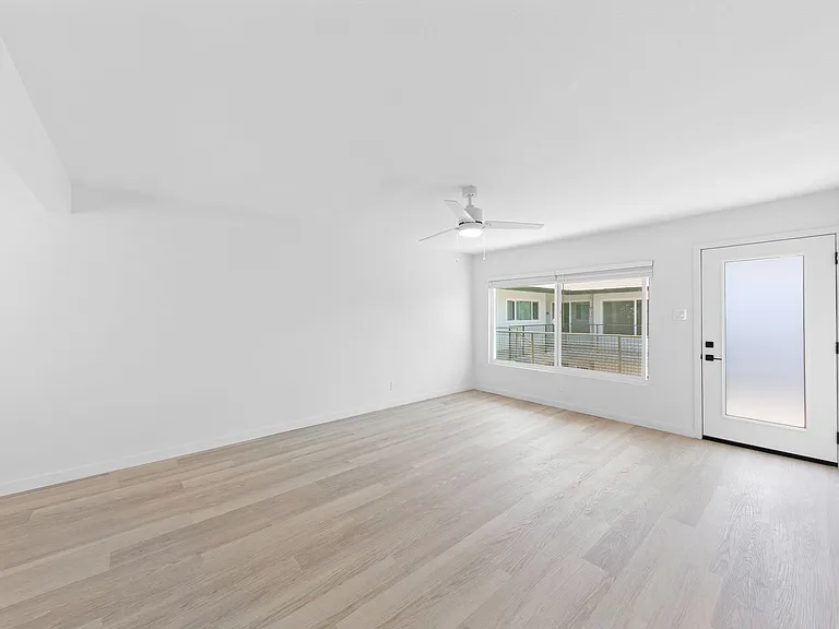 1720 Park Avenue — Photo 5