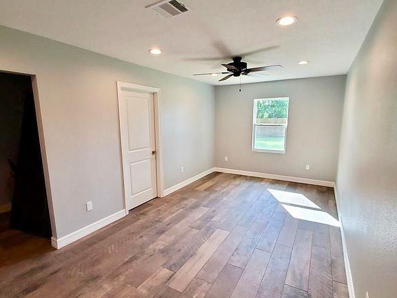 5th image of 2908 Gary Ave