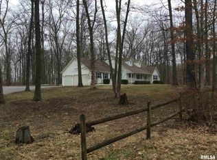 17567 N Casey Pike Ln, Mount Vernon, IL 62864