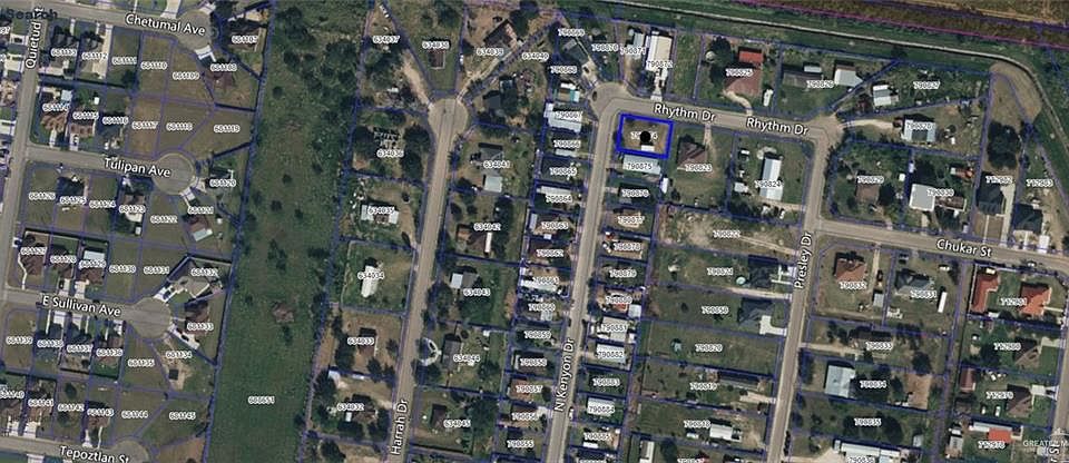 2nd image of 8710 N Kenyon Dr