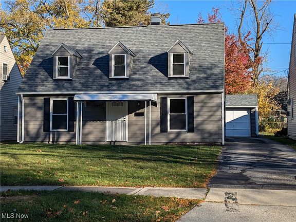 2nd image of 19407 Meadowlark Ln