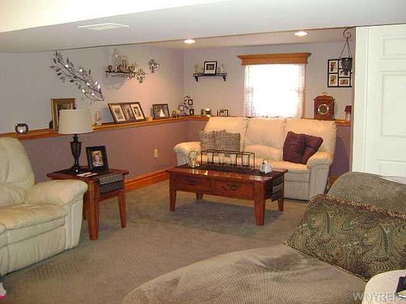 4th image of 21 Thornwood Dr