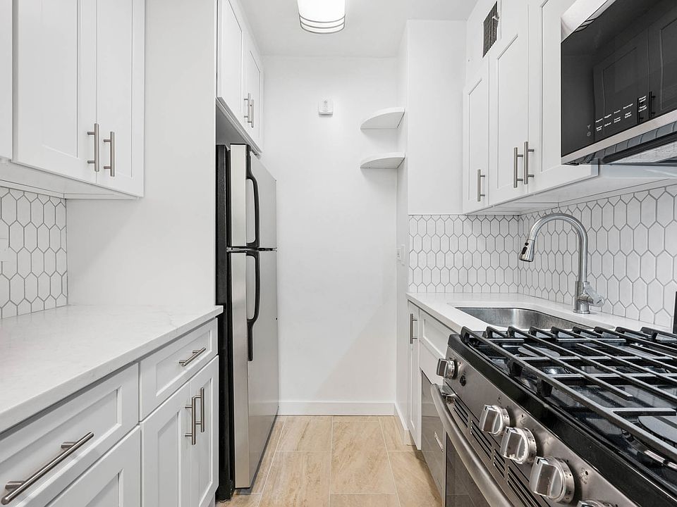 1st image of 159 W 53rd St APT 36C