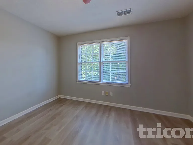 4809 Glenwhite Dr — Photo 13